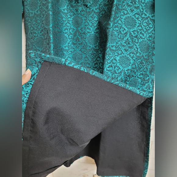 Classy Short Kurta - Picture 9 of 10